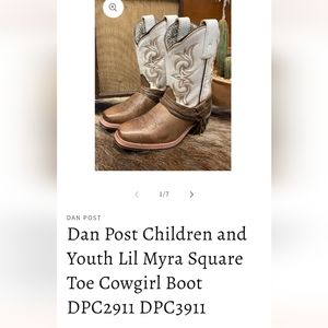 Girls cowboy boots 3.5